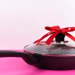 How to Gift Wrap a Frying Pan in 2022